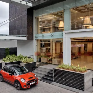 **** Hotel Ginger Mg Road India